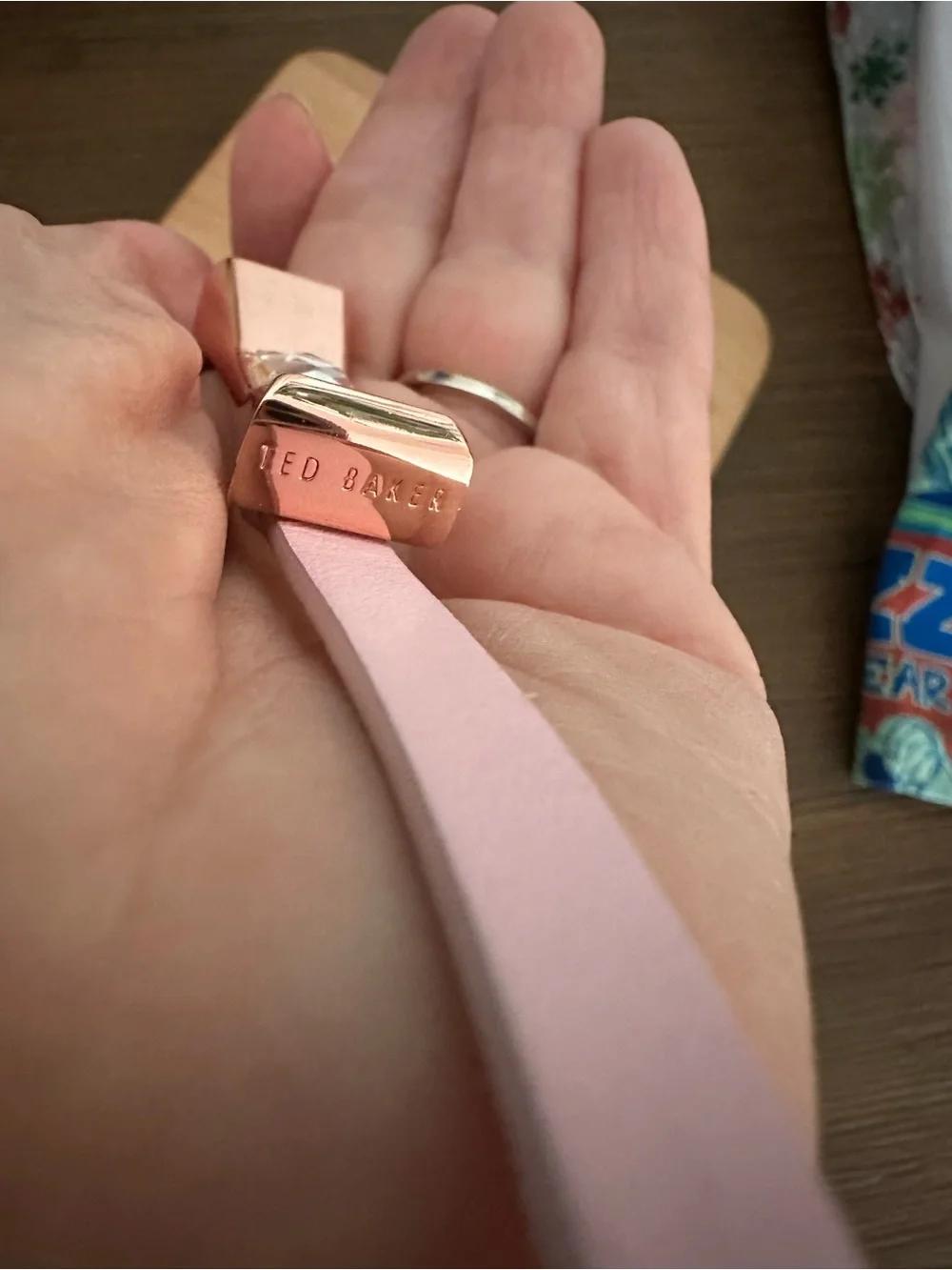 Women's Pink Ted Baker Leather Rose gold Bow Bracelet - Picture 5 of 9
